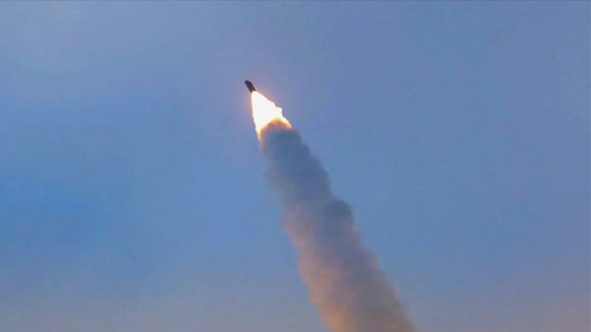 Triều Tiên phóng tên lửa siêu vượt âm